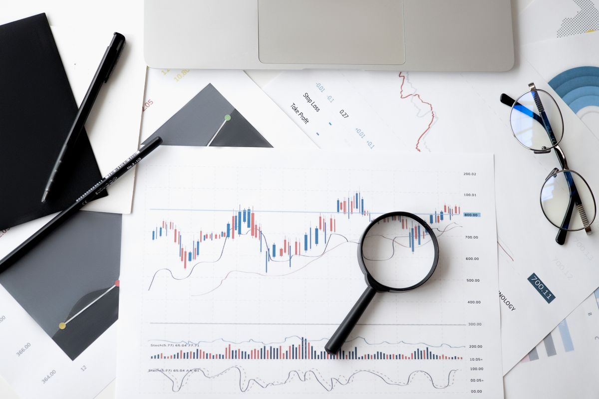 Bitcoin mining ROI and break-even analysis with calculator and charts