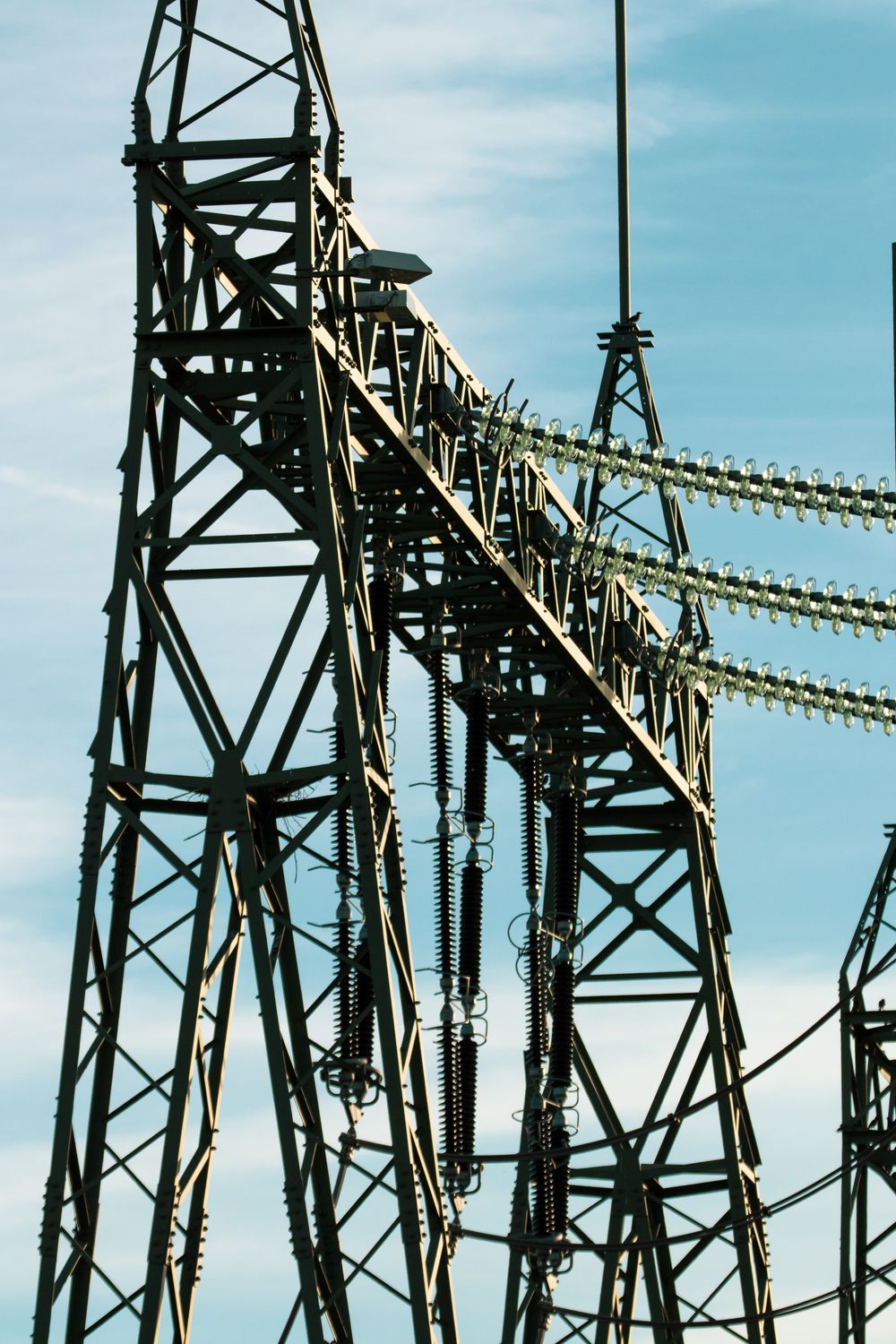 Bitcoin Mining Electricity Rates: Fixed vs. Variable Power Contracts Explained
