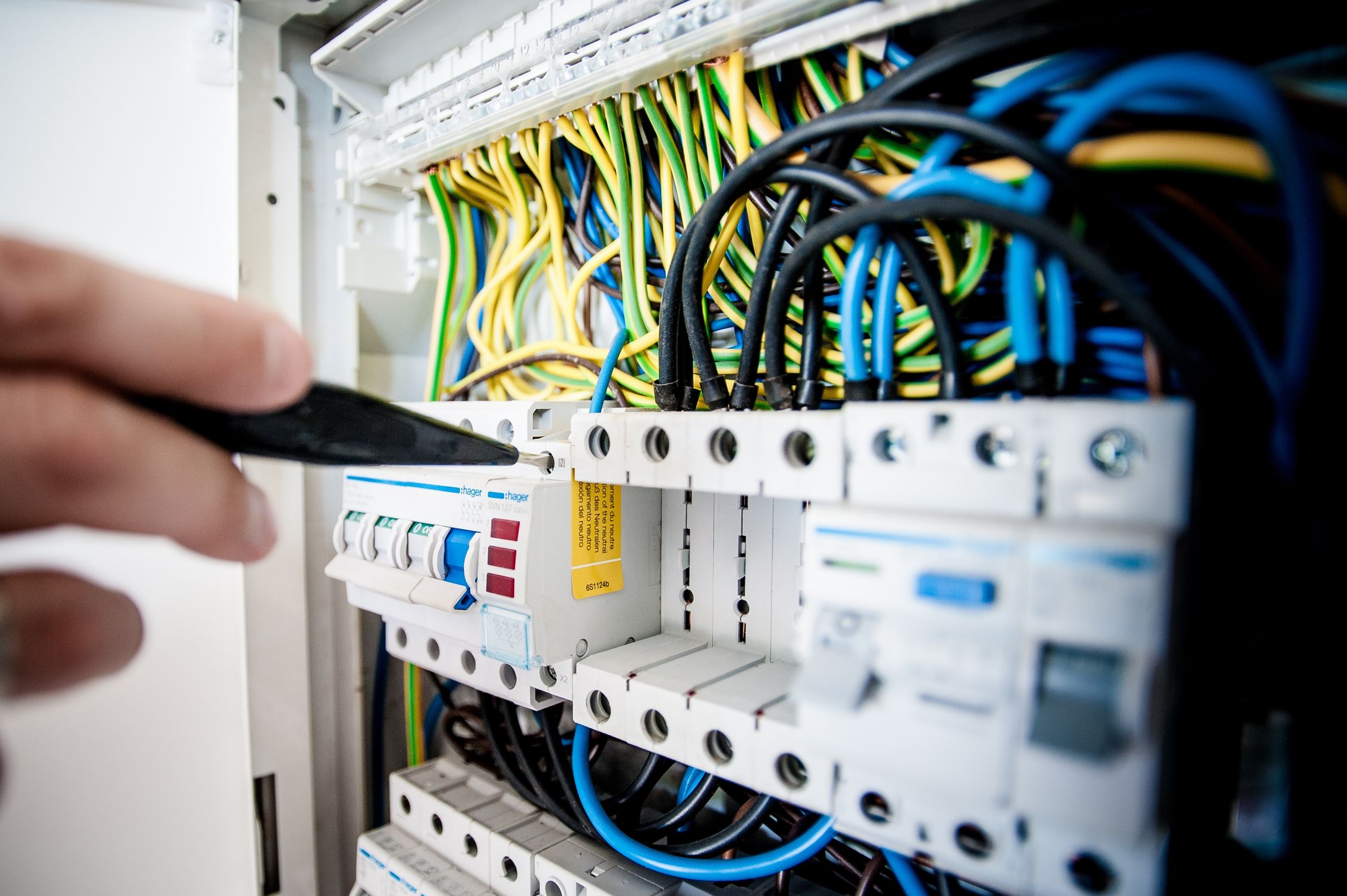 Industrial electrical switchgear and power distribution equipment - Rax Mining